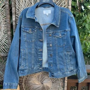 Navy demin Jacket. XL stretch, slightly faded rinse